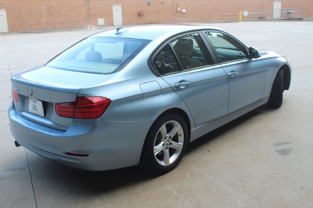 2014 BMW 3 Series Image 5