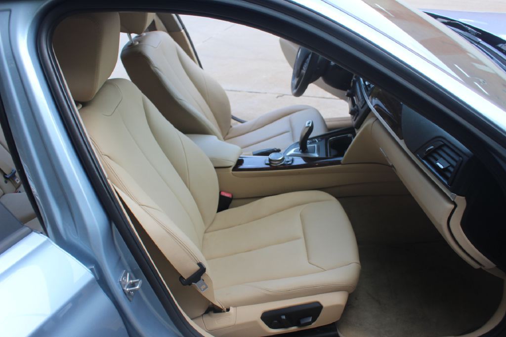 2014 BMW 3 Series Image 7