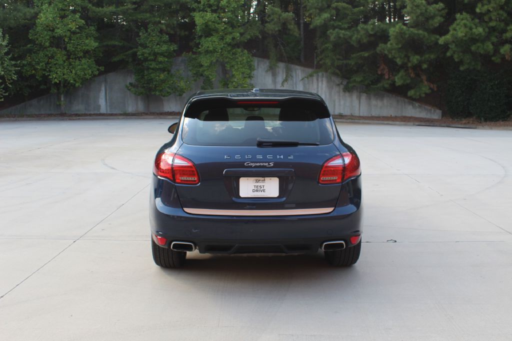 2011 Porsche Cayenne Image 4
