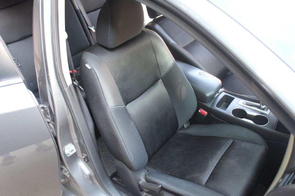 2017 Nissan Altima Image 12
