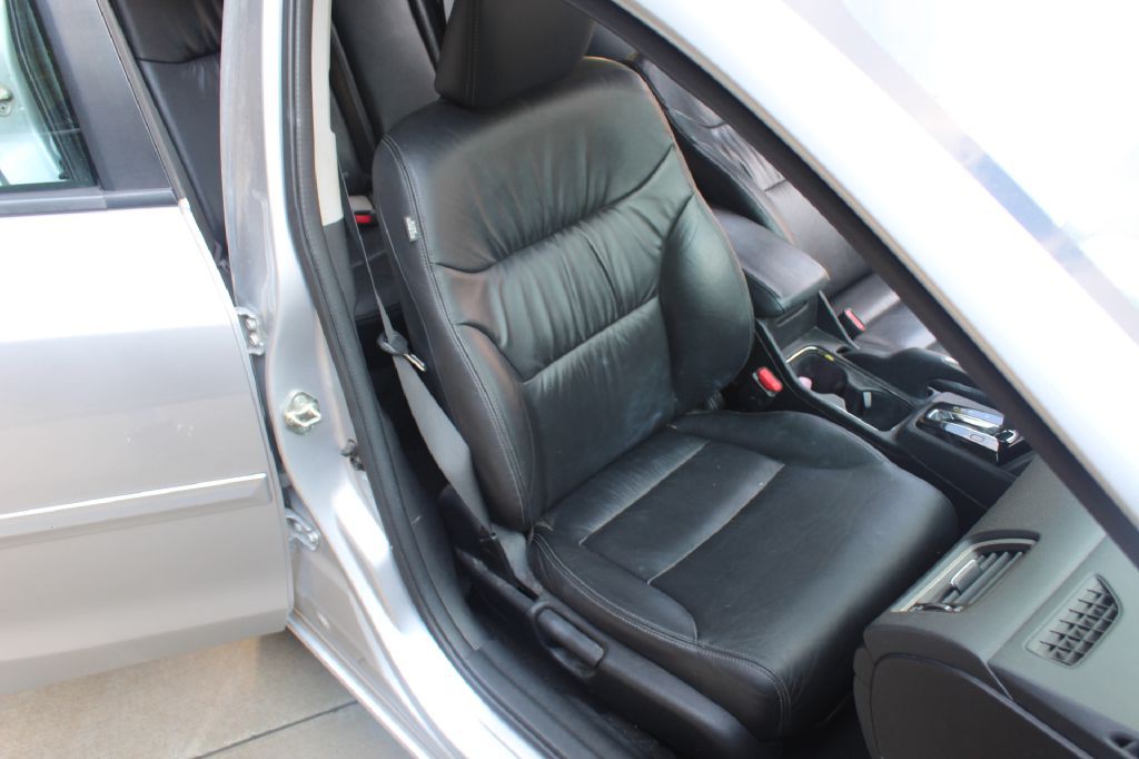 2015 Honda Civic Image 12