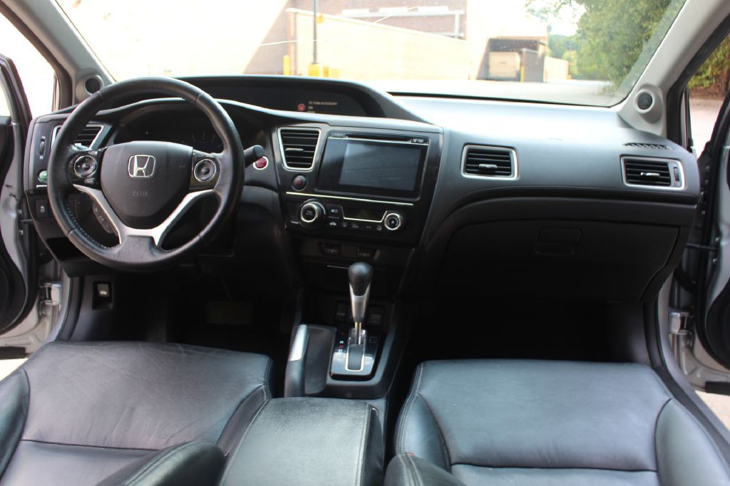 2015 Honda Civic Image 14