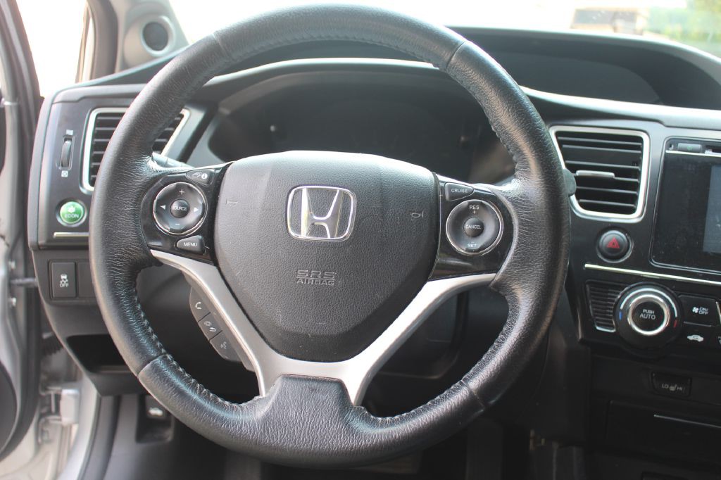 2015 Honda Civic Image 16