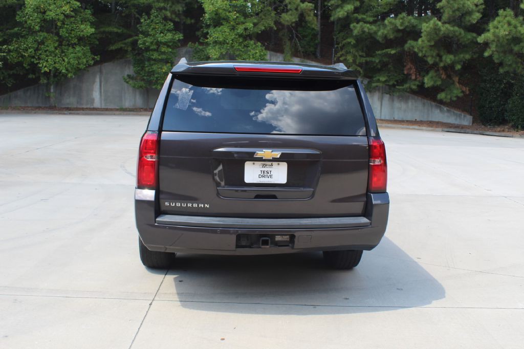 2016 Chevrolet Suburban Image 4