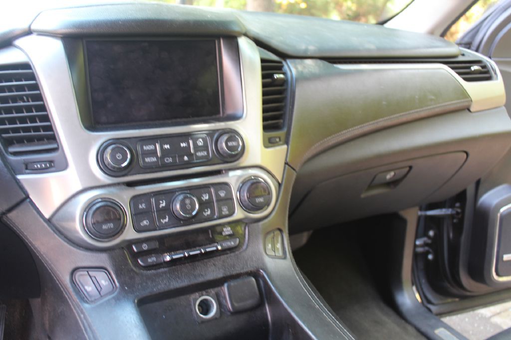 2016 Chevrolet Suburban Image 20