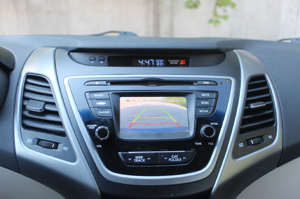 2015 Hyundai Elantra Image 20