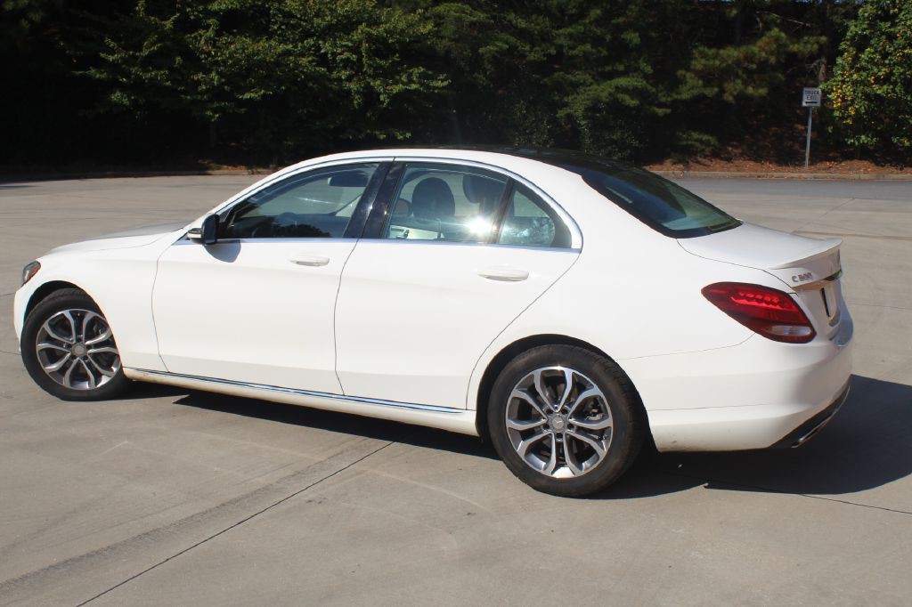 2016 Mercedes-Benz C-Class Image 3