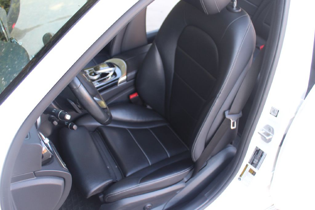 2016 Mercedes-Benz C-Class Image 11