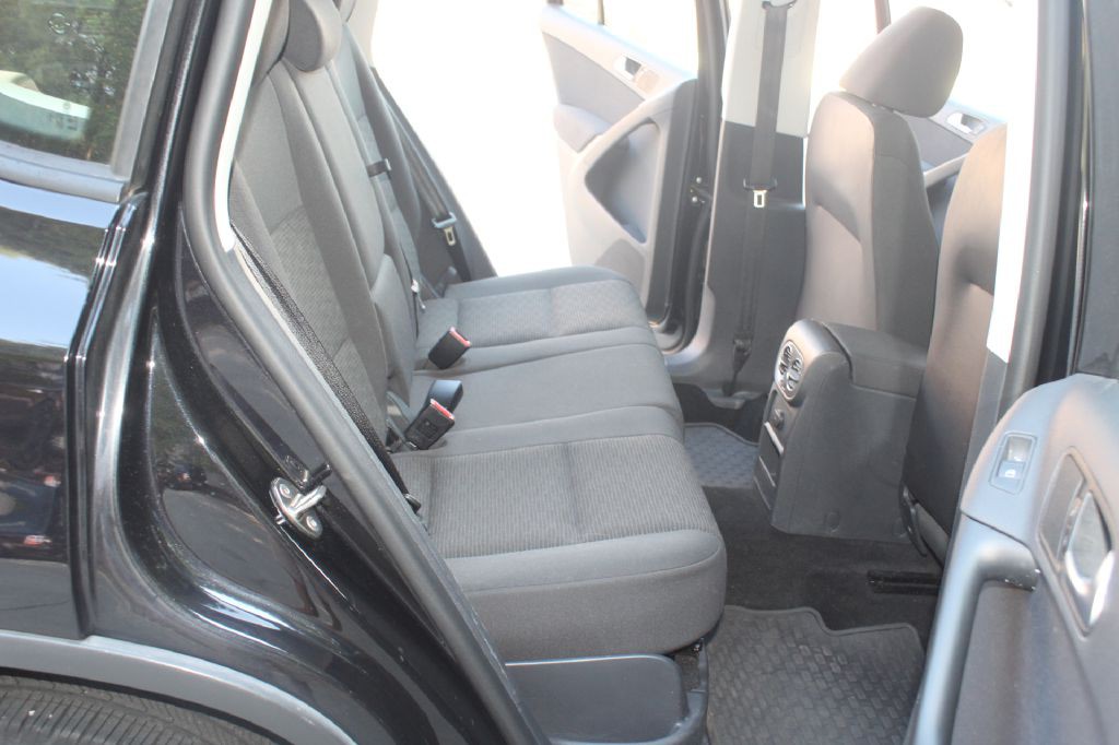 2015 Volkswagen Tiguan Image 8