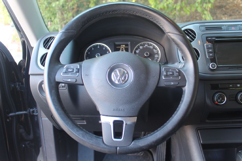 2015 Volkswagen Tiguan Image 16
