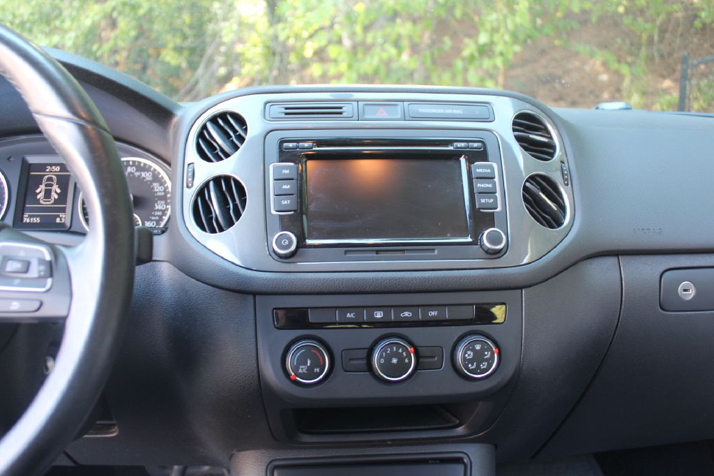 2015 Volkswagen Tiguan Image 17