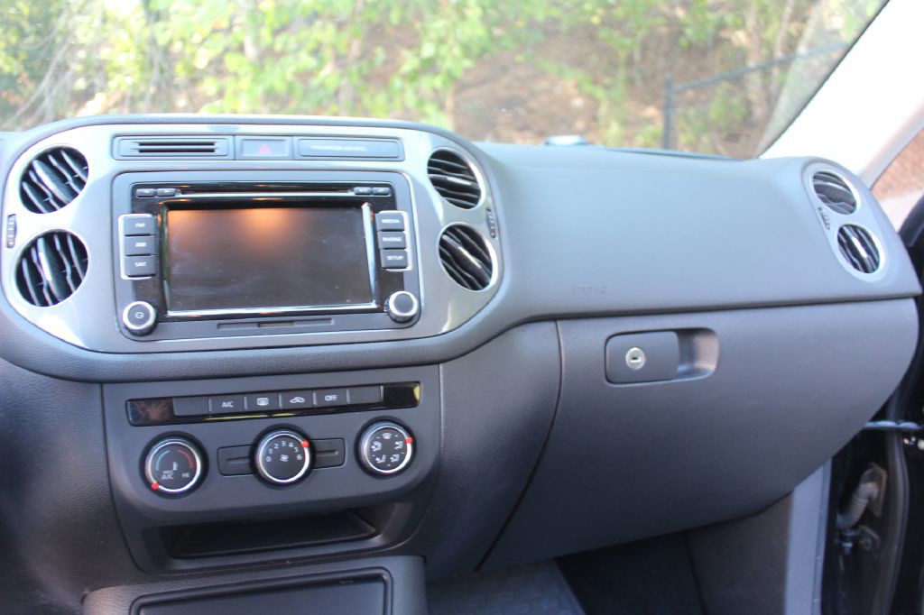 2015 Volkswagen Tiguan Image 18