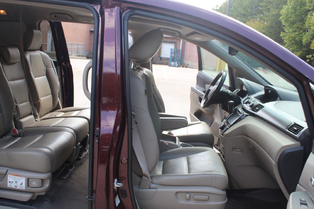 2015 Honda Odyssey Image 7