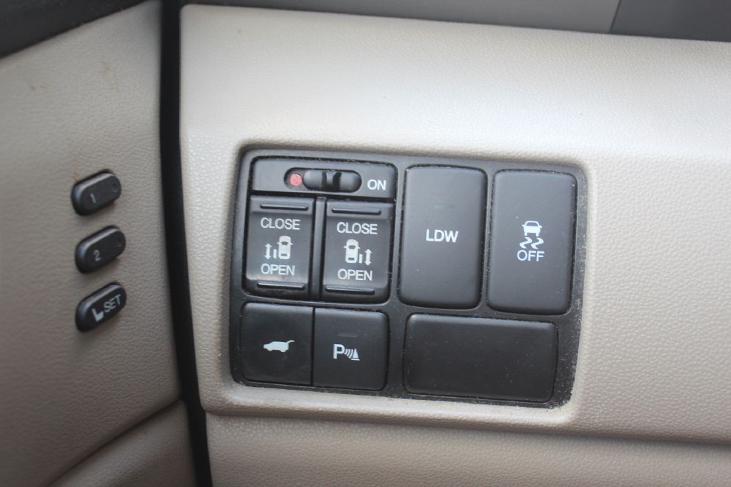 2015 Honda Odyssey Image 29