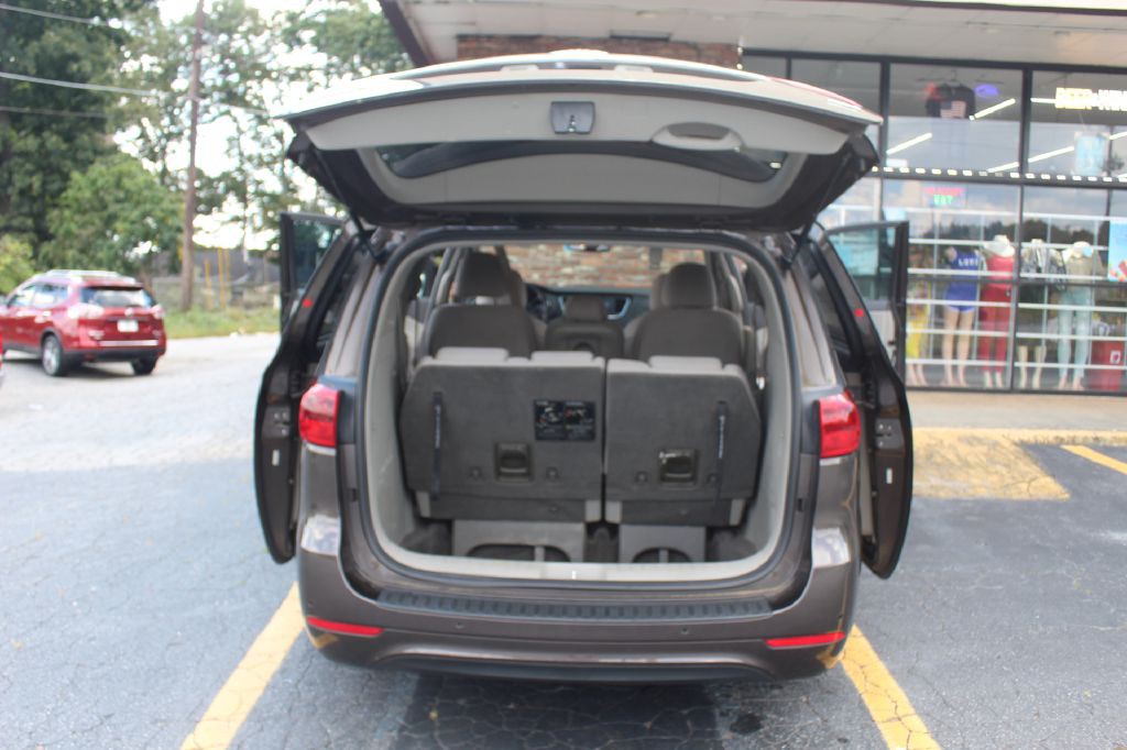 2016 Kia Sedona Image 19