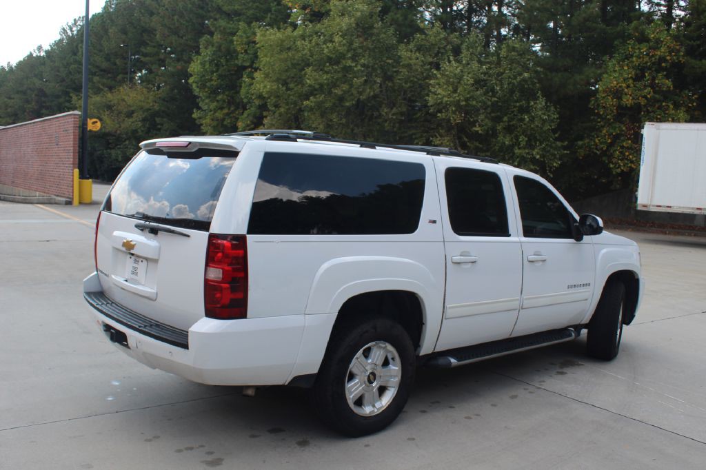 2013 Chevrolet Suburban Image 5