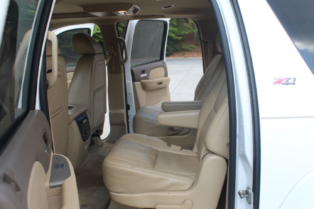 2013 Chevrolet Suburban Image 9