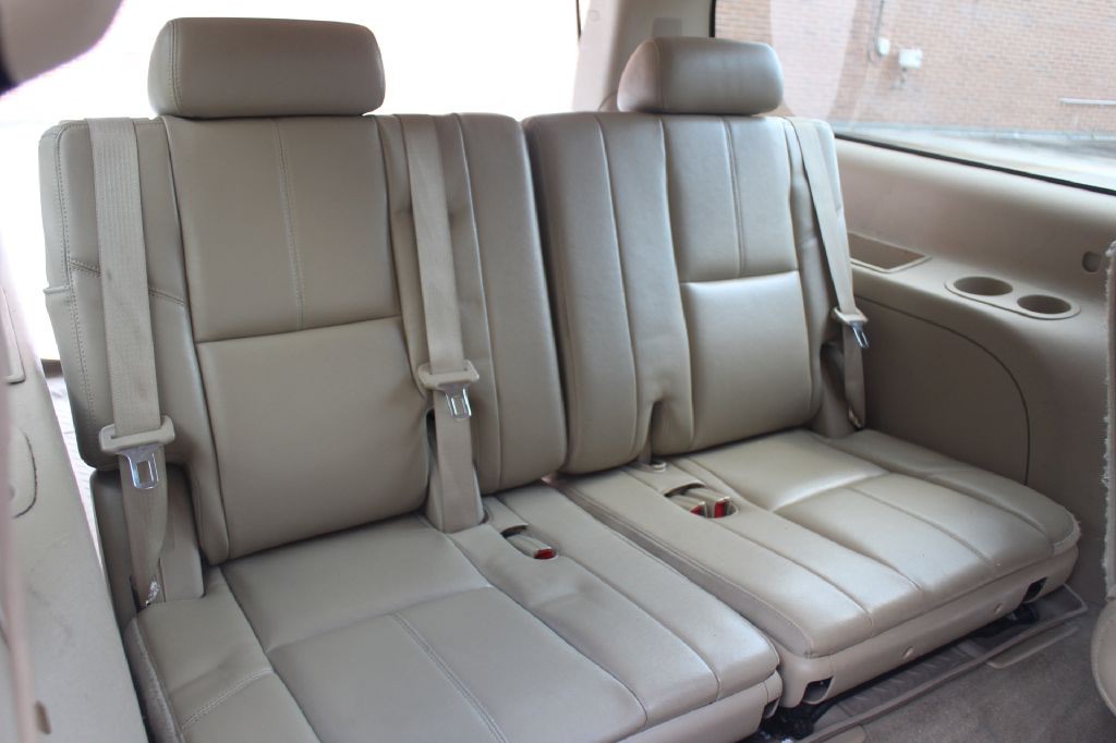 2013 Chevrolet Suburban Image 13