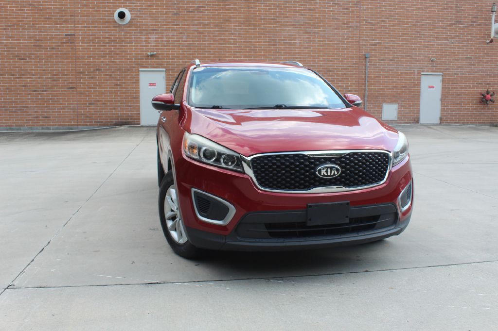 2017 Kia Sorento Image 1