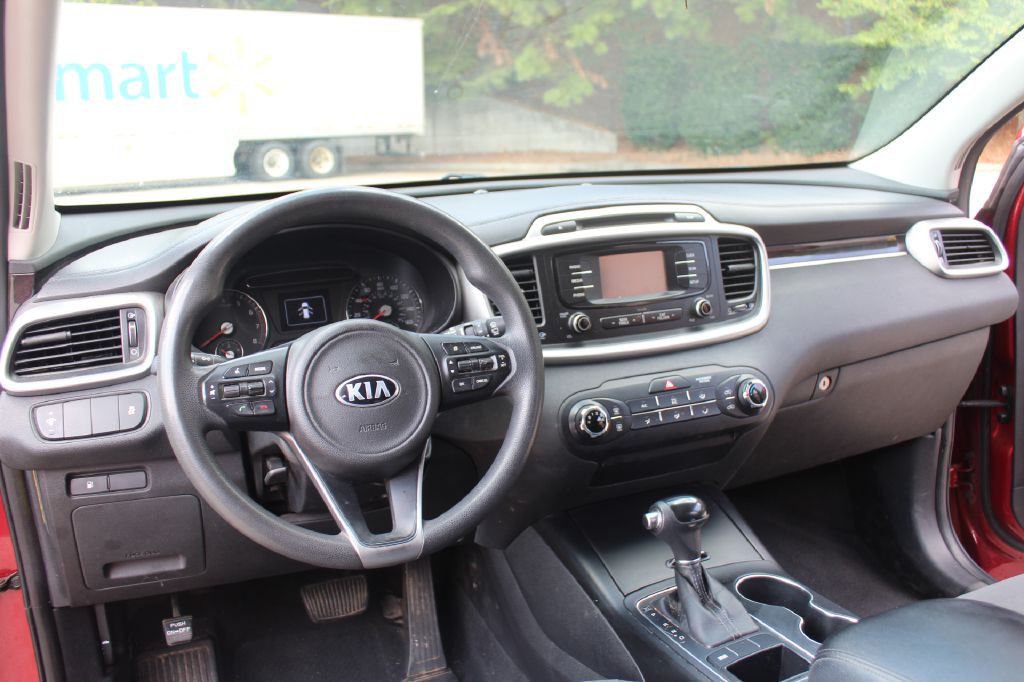 2017 Kia Sorento Image 14