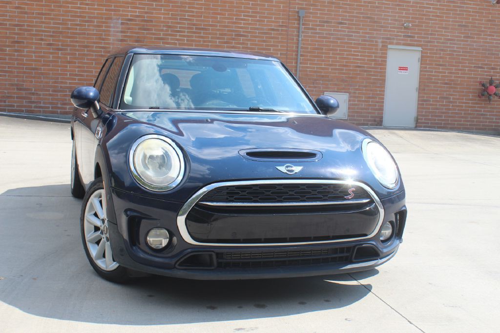 2018 MINI Cooper Image 1