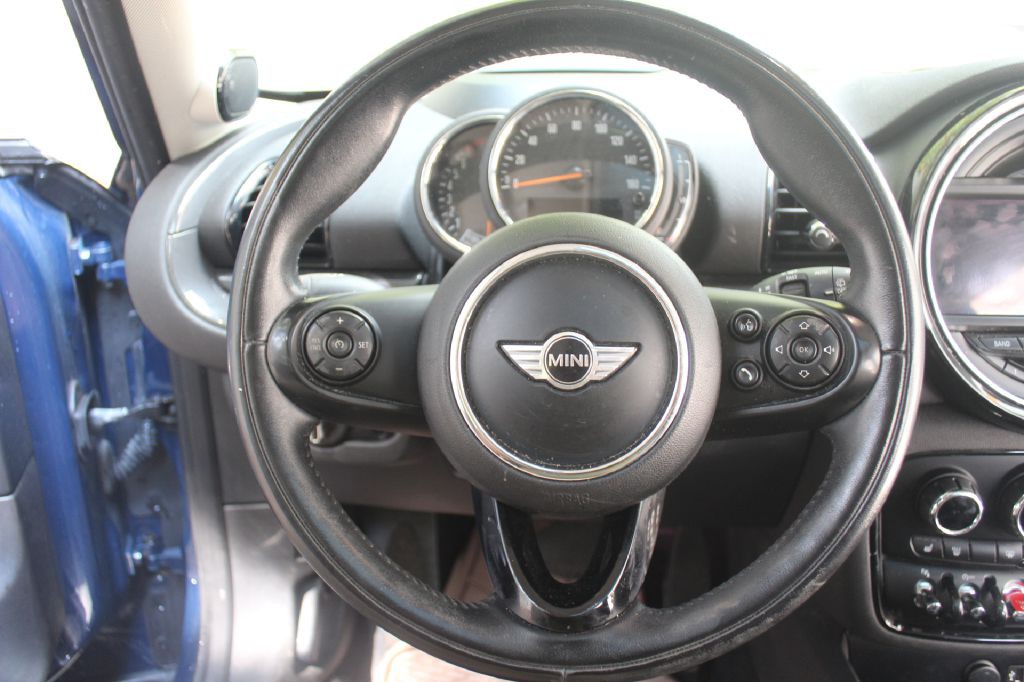 2018 MINI Cooper Image 16