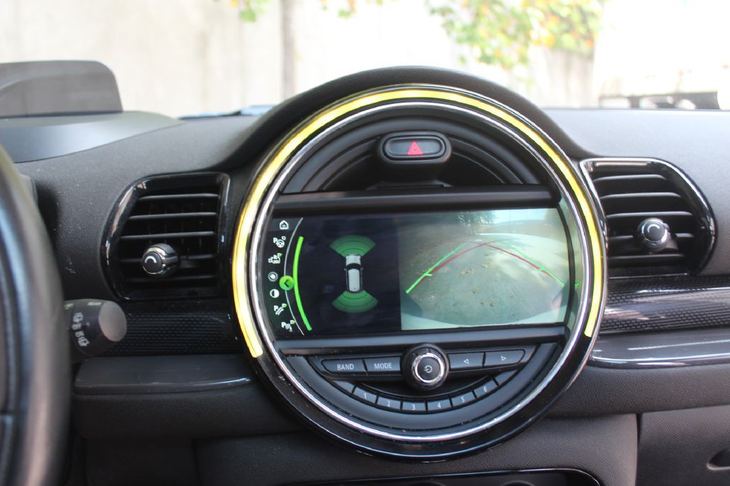 2018 MINI Cooper Image 22
