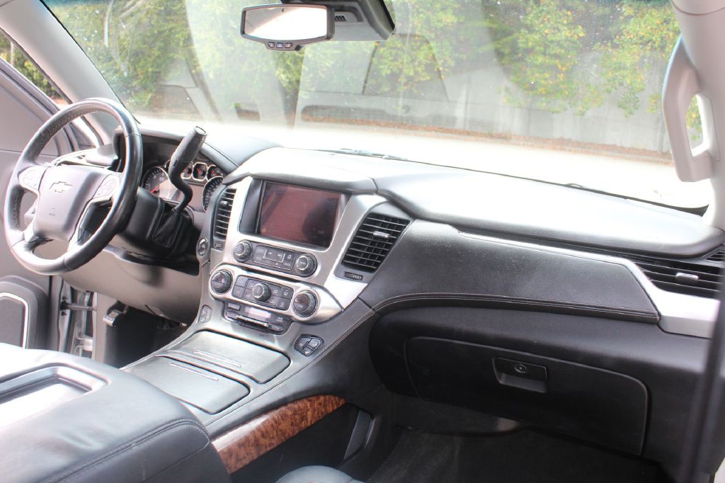 2015 Chevrolet Tahoe Image 14