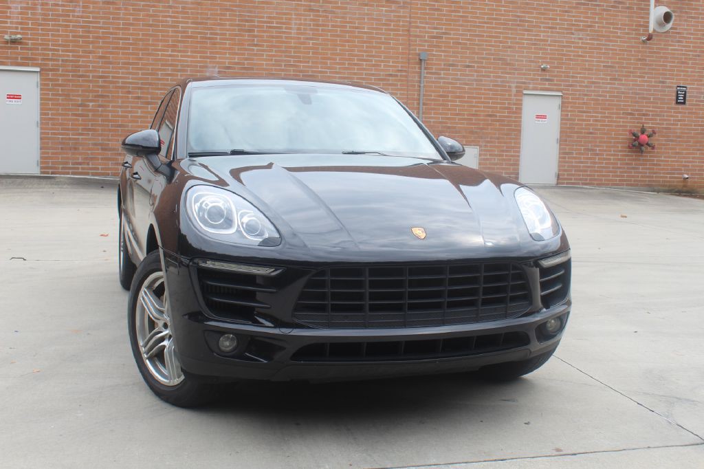 2016 Porsche Macan Image 1