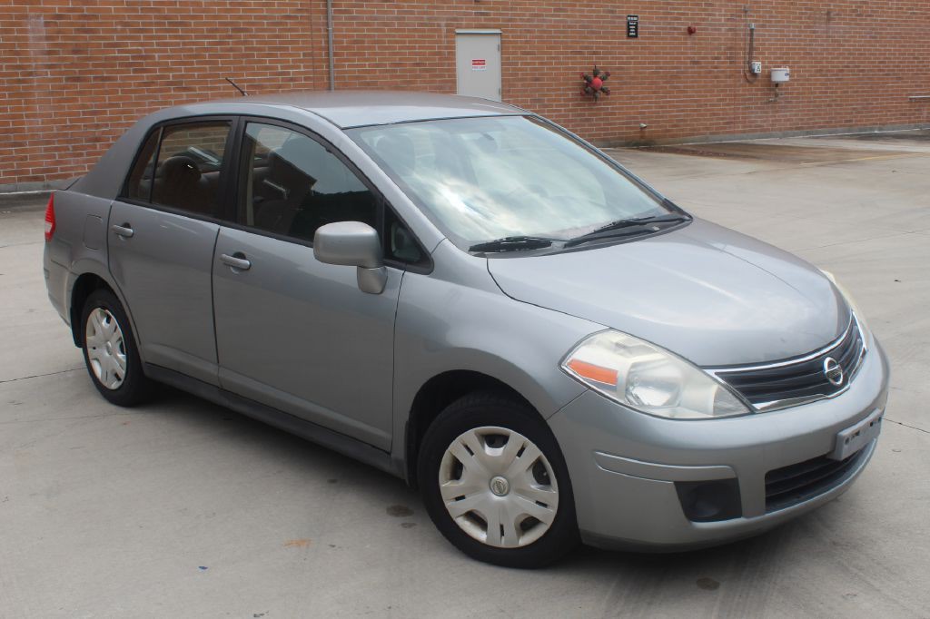 2010 Nissan Versa Image 6