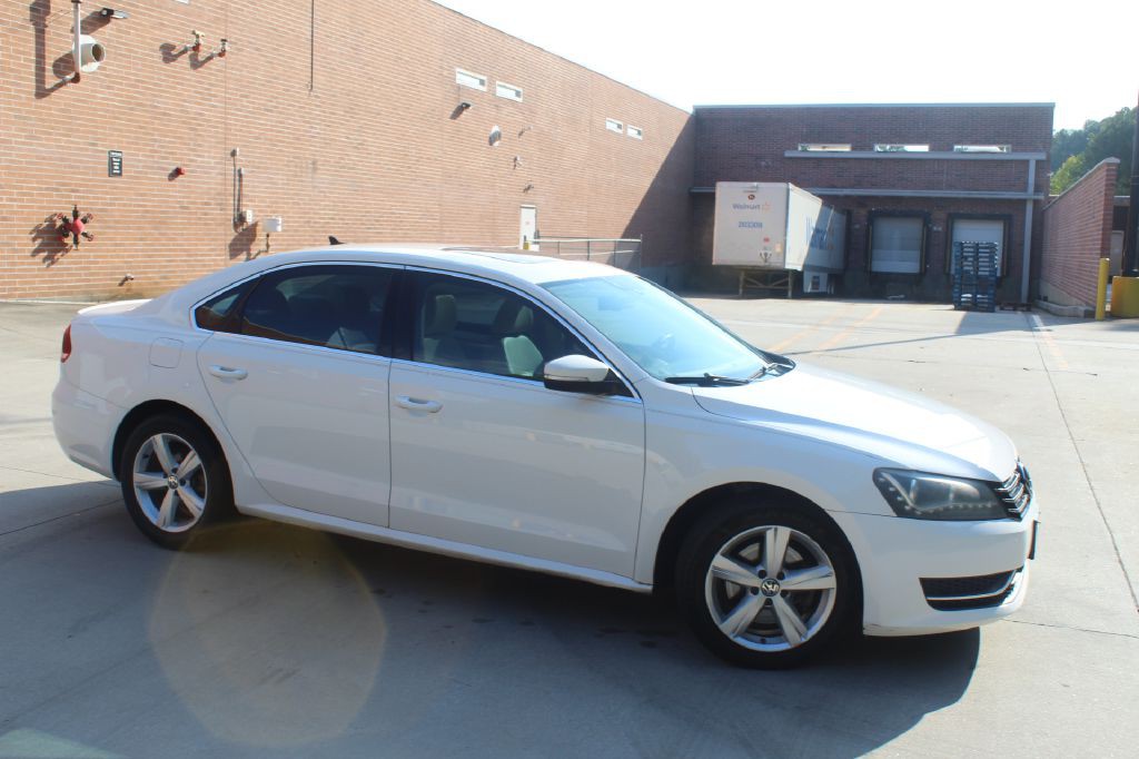 2013 Volkswagen Passat Image 6