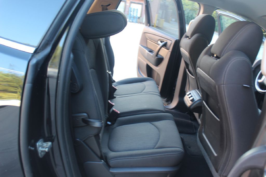 2017 Chevrolet Traverse Image 8