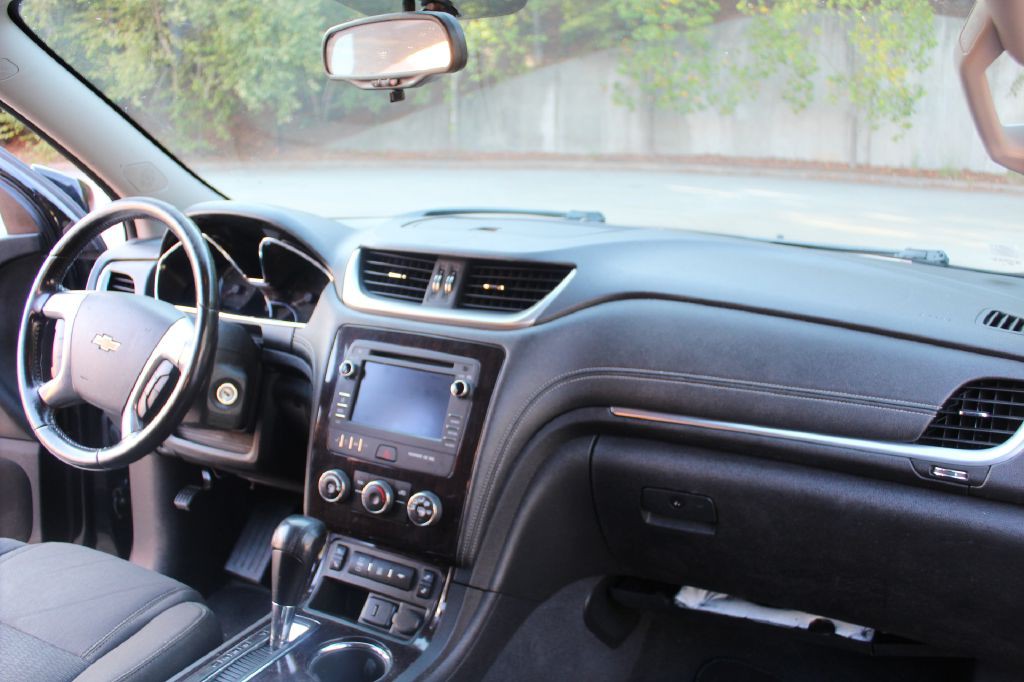 2017 Chevrolet Traverse Image 13