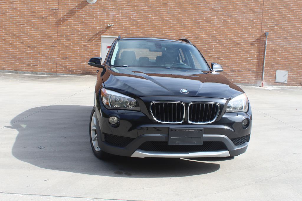 2014 BMW X1 Image 1
