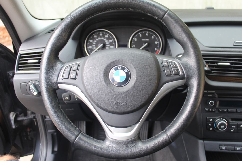 2014 BMW X1 Image 16