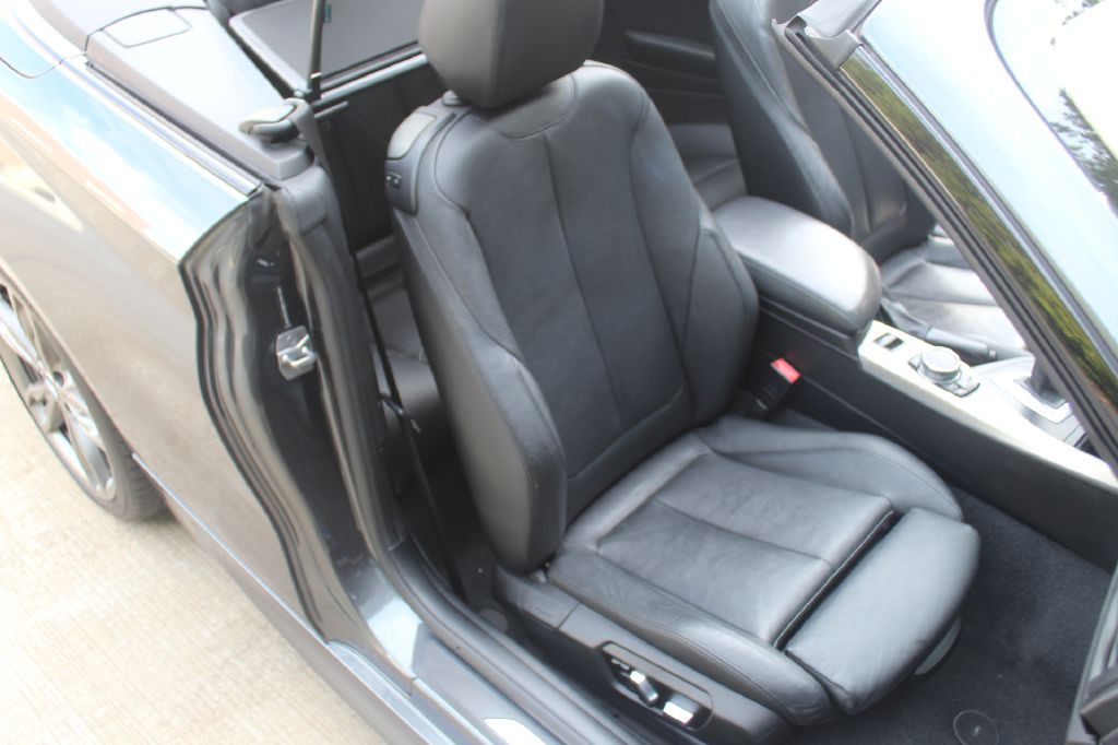 2016 BMW 2 Series Image 13