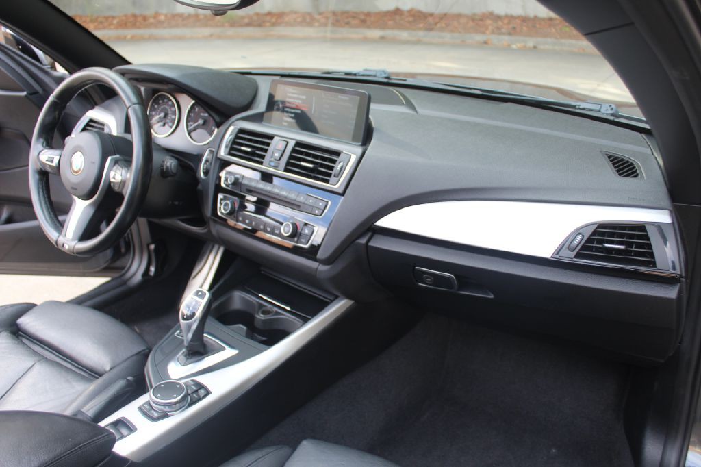 2016 BMW 2 Series Image 15