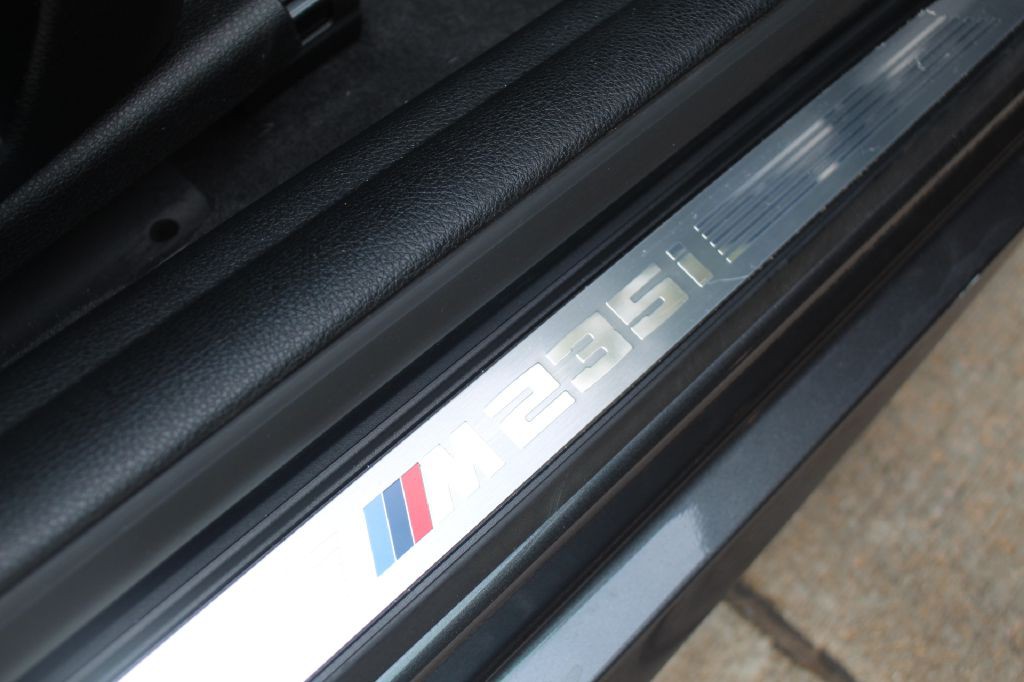 2016 BMW 2 Series Image 32