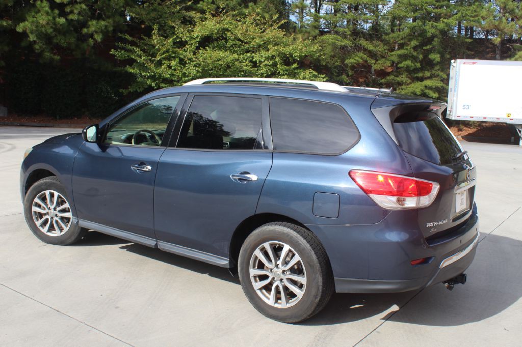 2015 Nissan Pathfinder Image 3