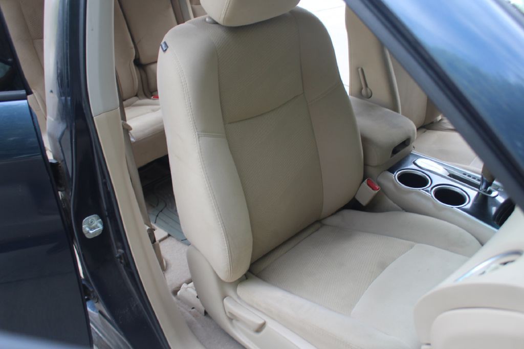 2015 Nissan Pathfinder Image 11