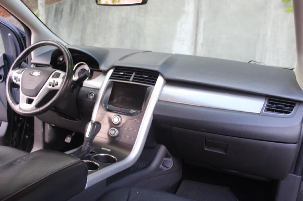 2014 Ford Edge Image 13