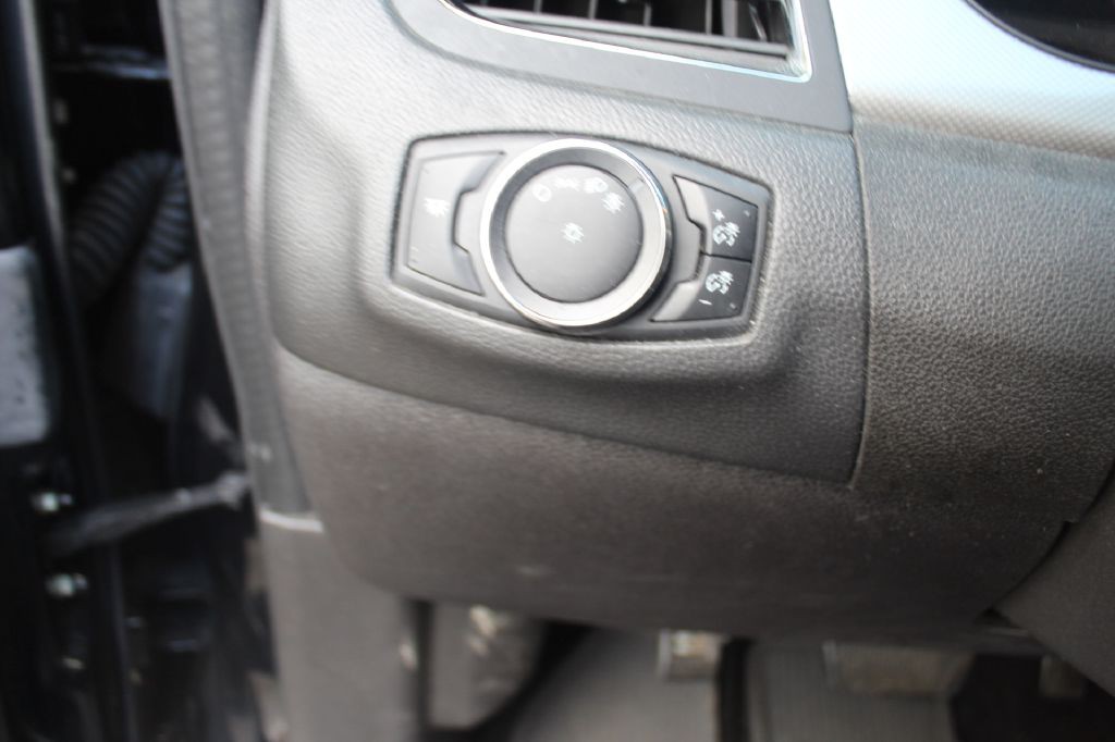 2014 Ford Edge Image 19