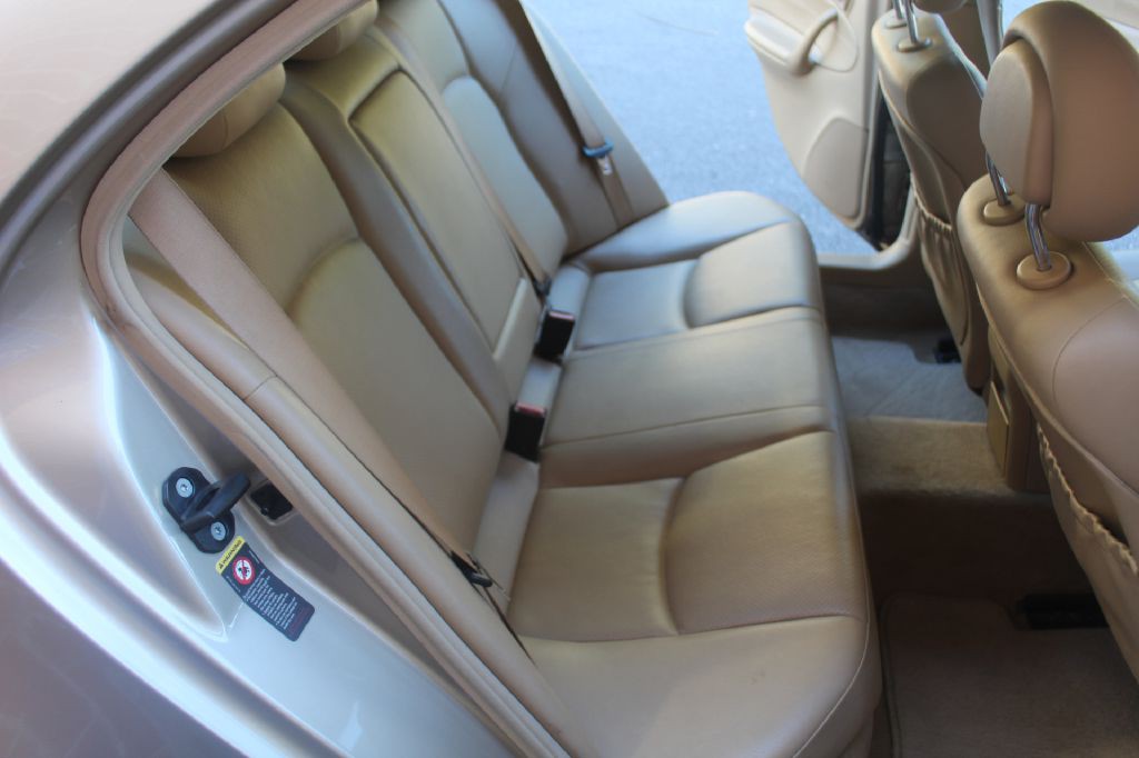 2003 Mercedes-Benz C-Class Image 8