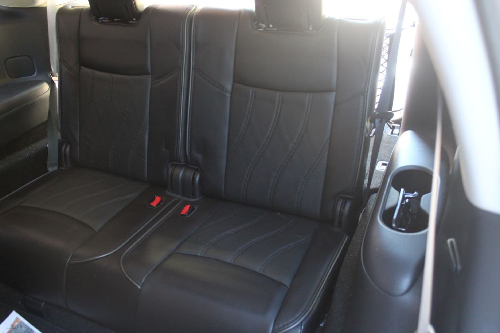 2013 INFINITI JX35 Image 10