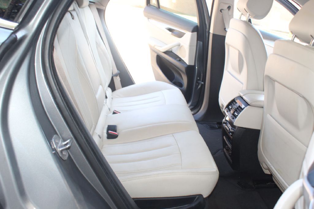 2016 BMW X6 Image 11