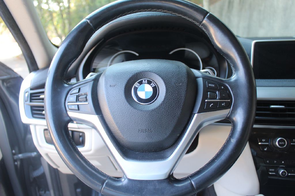 2016 BMW X6 Image 19