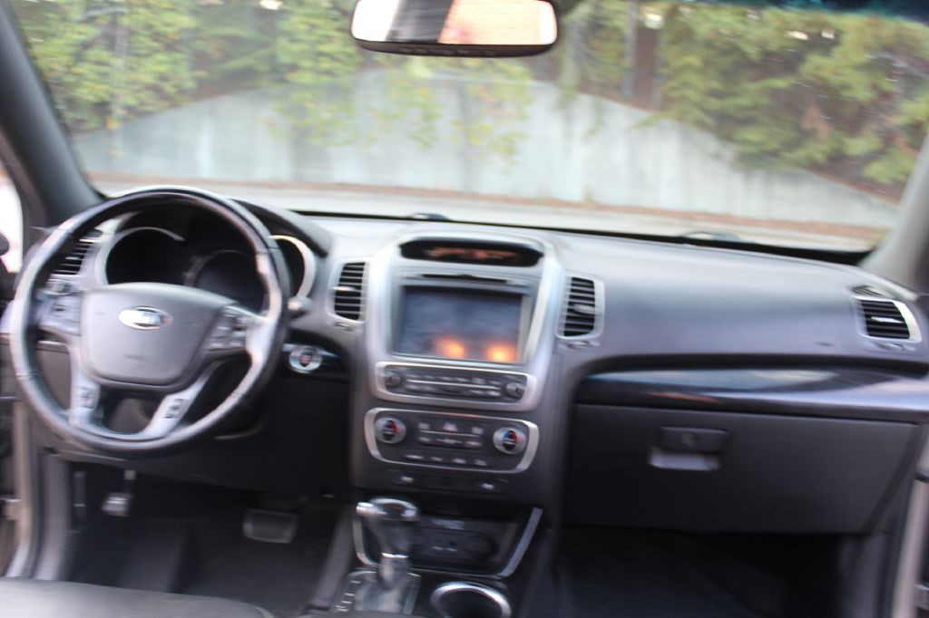 2014 Kia Sorento Image 16