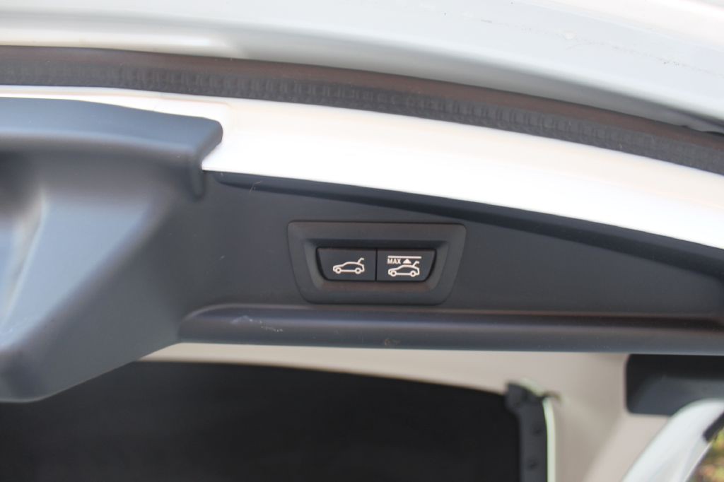 2016 BMW 5 Series Image 22