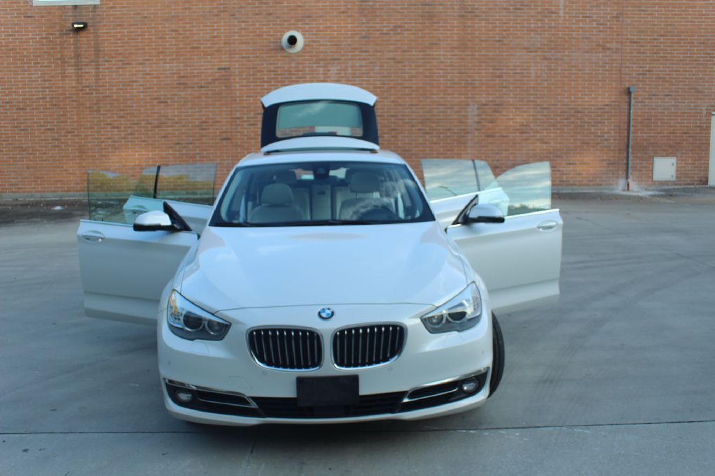 2016 BMW 5 Series Image 23