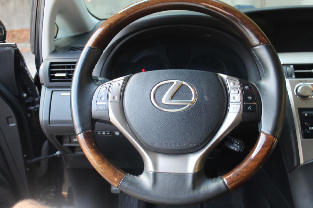 2013 Lexus RX Image 16
